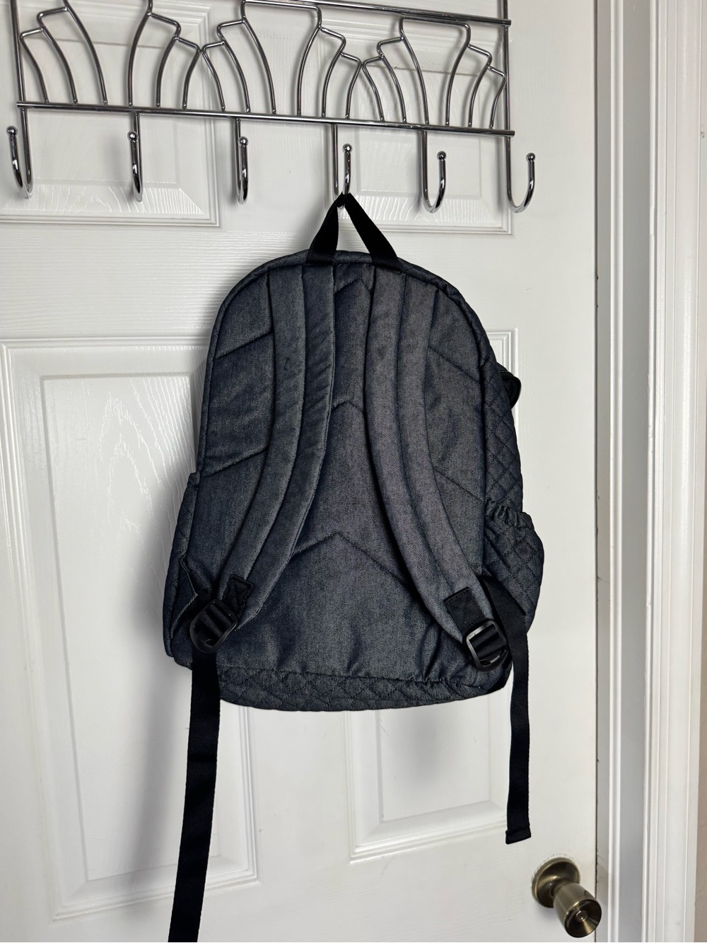 Vera Bradley Quilted Black Backpack with Front Zip Pocket New NWT - Picture 6 of 6